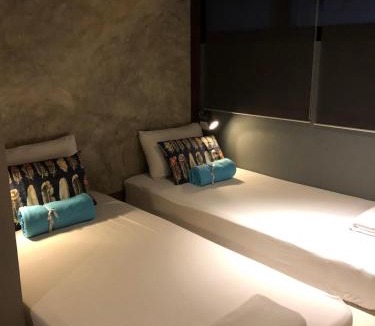Pratunam Hostel | In a Box Hostel