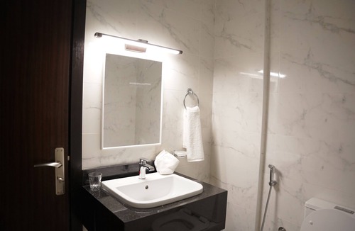 Al Quoz Apartment | IZA 1 Rose 201