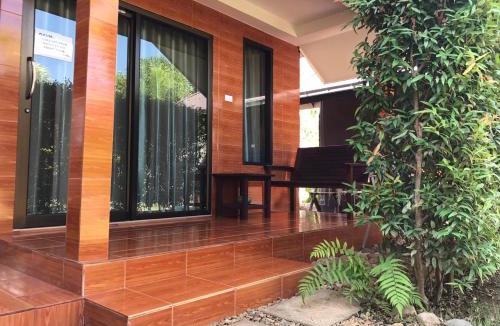 Kanchanaburi House | Jim Guesthouse