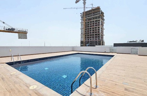 Jumeirah Village Triangle Apartment | Jumeirah Village Triangle for 2 with Swimming Pool