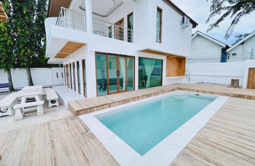 Koh Lan Bed & Breakfast | Kamari Cafe&Resort Kohlarn คามารีคาเฟ่แอนด์รีสอร์ทเกาะล้าน