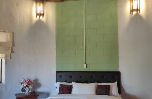 Khemarat Hotel | Khemmarat Baandin Resort