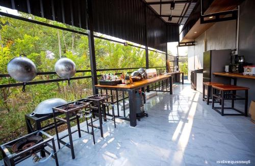 U Thong Villa | Khongdonat Premium Pool Villa