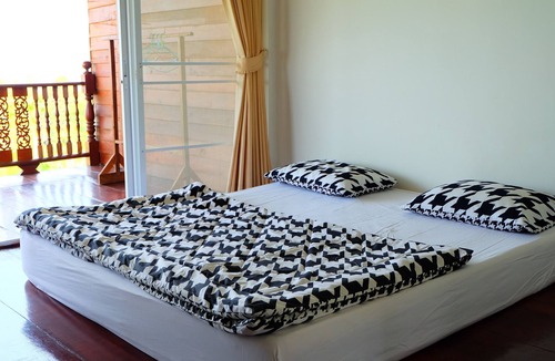 Tha Sala Hotel | Khunchay House
