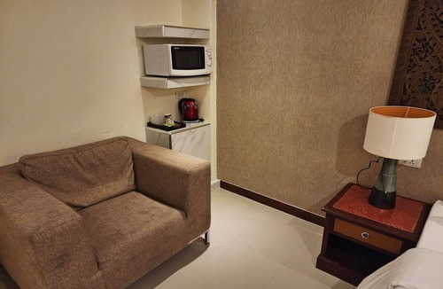 Mueang Samut Prakan District Hotel | KIM HOTEL AT BANGPLONG