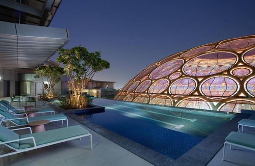 Dubai House | King Room Near Expo 2020 By Luxury Bookings