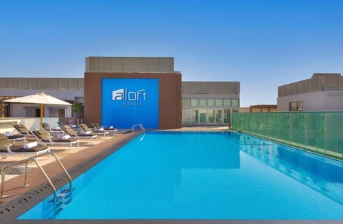 Garhoud House | King Suite Near DXB Airport By Luxury Bookings