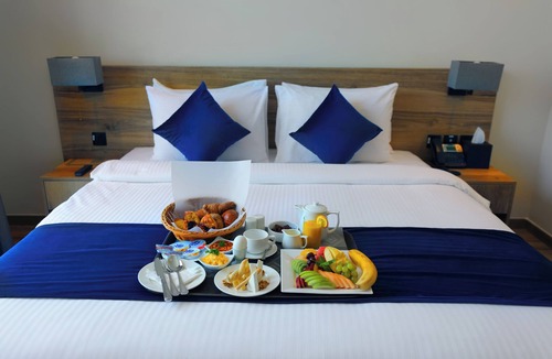 Jadaf Hotel | Kingsgate Canal Hotel