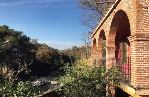 Xochitepec House | La Escondida, Alberca y Jardín