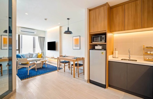 Bang Tao Condo | Laguna Lakeside Residences 1BR B5 Lake side