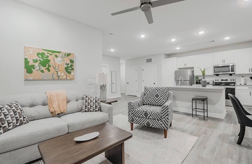 Fort Myers Apartment | Landing | Chic 1BD, Pool