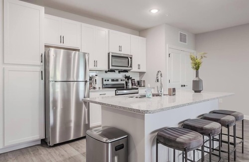 Fort Myers Apartment | Landing | Chic 2BD, Pool