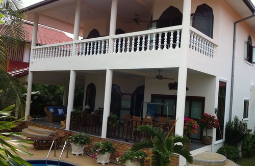 Nong Kae Villa | Large 3 bed pool villa set in Thailand's royal beach, golf resort Hua Hin