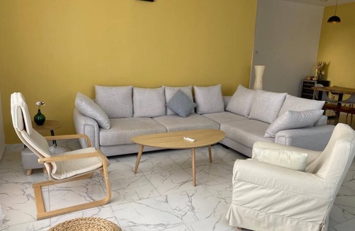 Jumeira 3 Villa | Large 4-bedroom villa