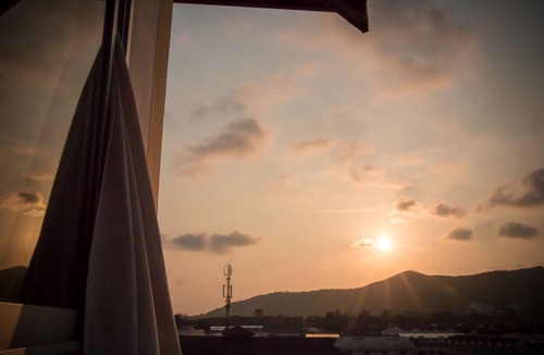 Ban Chang Apartment | Large Apartment in the heart of Banchang!