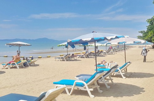 Jomtien Apartment | LARGE APT. 2 BED POOL VIEW WALK TO BEACH