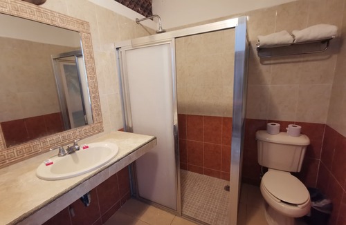 Centro Hotel | Las Dalias Inn