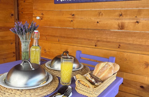 Texcoco de Mora RV Rental | Lavender Dream in Glamping Rincón de Lavanda