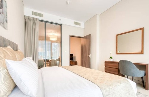 Business Bay Apartment | Lavish 1BR with Concierge and Luxurious Amenities