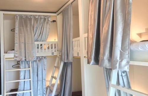 Nai Mueang Hostel | Lay Low AC Hostel Nr Airport Ubon ที่พัก เลโล
