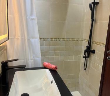 Dubai Marina Hostel | Le Parisien