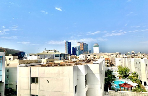 Al Mankhool Apartment | leave a memorable experience in apartment is located downtown!