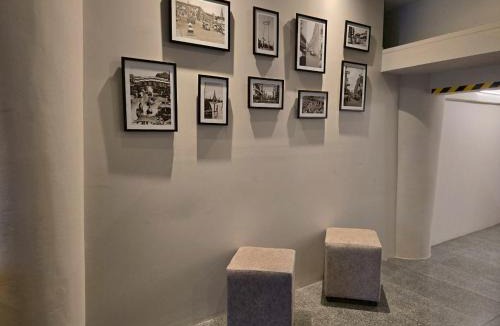 Wang Burapha Phirom Hostel | Lhong Krung Hostel