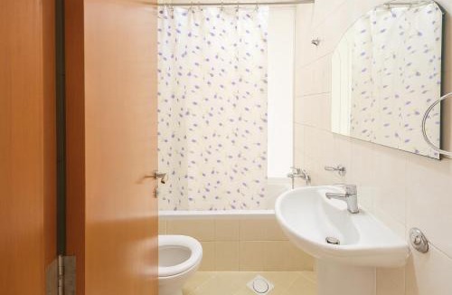 Barsha Heights House | Limelight Partiton Room In Tecom Barsha Heights Near ICM Metro