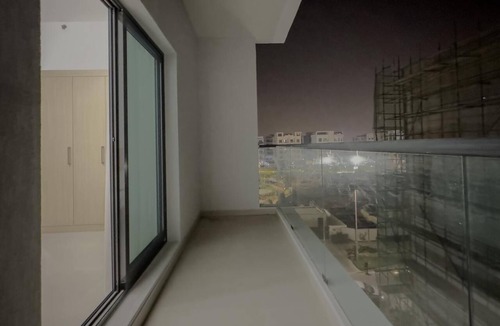 Dubai Apartment | liwan 2