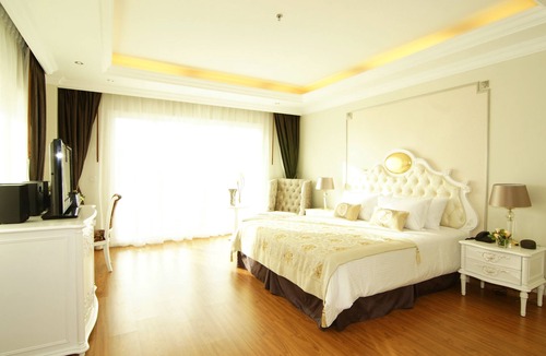 South Pattaya Resort | LK Miracle Suite