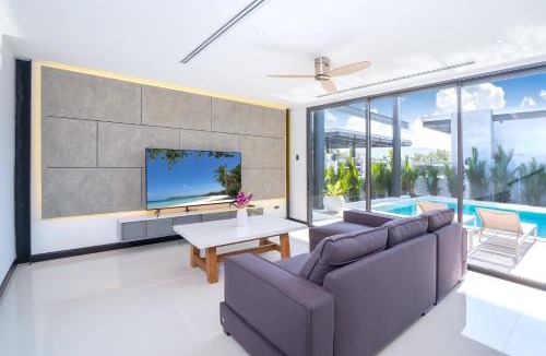 Ban Saiyuan Villa | Loft Style 4BR Villa Sunset Garden 4 with 12m Salt Water Pool, near NaiHarn