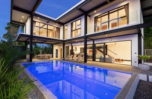 Ban Saiyuan Villa | Loft Style 4BR Villa Sunset Garden 4 with 12m Salt Water Pool, near NaiHarn