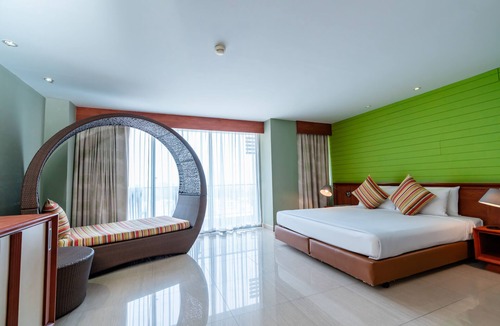 Cha-am Hotel | Long Beach Cha-Am Hotel