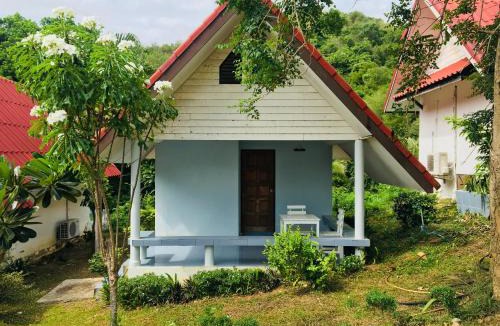 Song Phi Nong House | LungYod Guest House