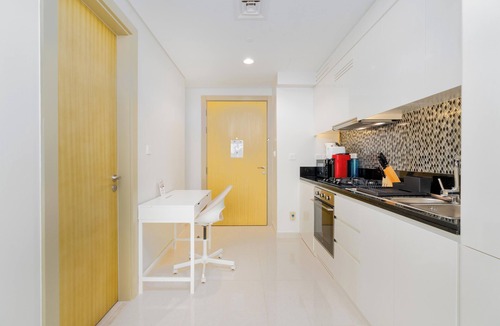 Sheikh Zayed Road Apartment | Lux BnB Aykon City I Skyline Canal Views