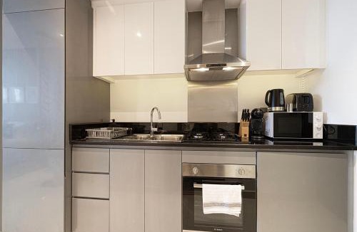 Downtown Dubai Apartment | Lux Studio in Downtown - Damac Maison Prive - Near Burj Khalifa