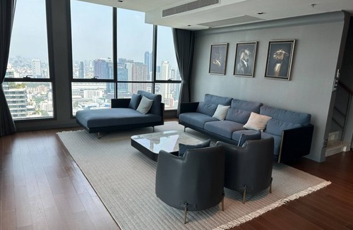 Khlong Toei Nuea Condo | Luxurious 4 Bedroom Penthouse Loft At Nana With Personal Concierge