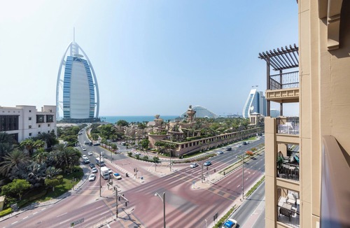 Umm Suqeim 3 Apartment | Luxurious 3BR APT Offering Full Burj Al Arab Views