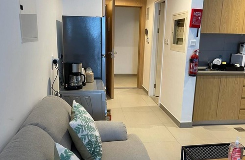 Sharjah House | Luxury 1 BR Studio in Sharjah Dubai - 15 mins from airport