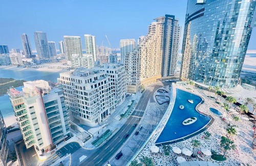 Abu Dhabi Apartment | Luxury 1BR with Direct Access to Shams Boutik Mall