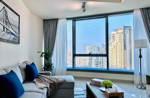 Abu Dhabi Apartment | Luxury 1BR with Direct Access to Shams Boutik Mall