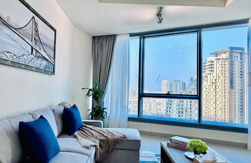 Abu Dhabi Apartment | Luxury 1BR with Direct Access to Shams Boutik Mall