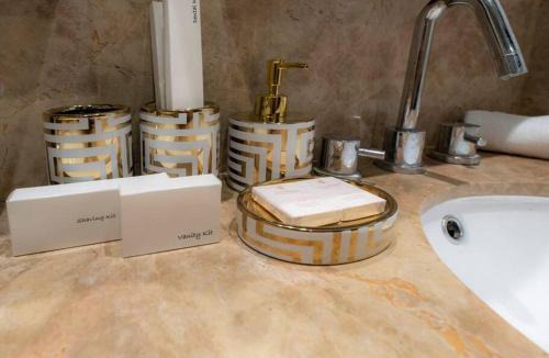 Downtown Dubai Apartment | Luxury 2BR Burj Khalifa Fountain View with Pool, Gym, and Near Dubai Mall