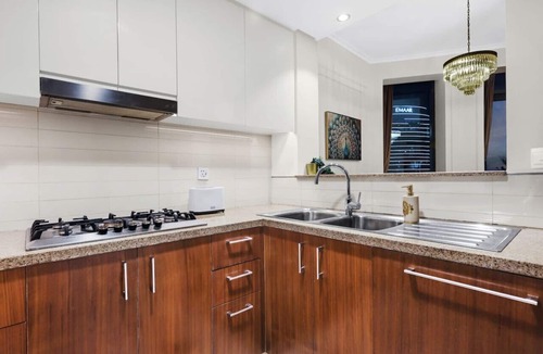 Downtown Dubai Apartment | Luxury 2BR with Burj Khalifa View & Balcony Near Dubai Mall, Dining, Metro