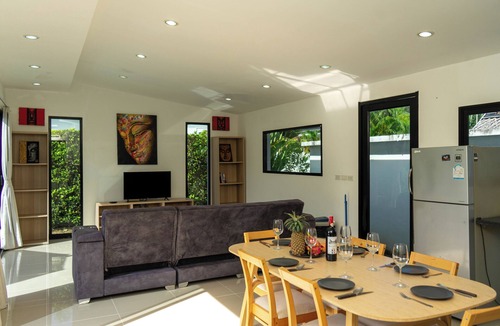 Maret Villa | Luxury 3 bedroom Pool/Coconutview villa