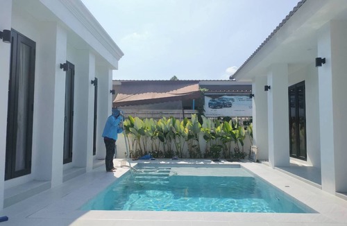 San Phak Wan House | Luxury 3-bedrooms family pool villa with AC and WiFi in good location Hangdong
