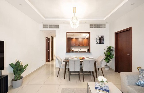 Downtown Dubai Apartment | Luxury 3BR Downtown Dubai Apartment with Burj Khalifa Views