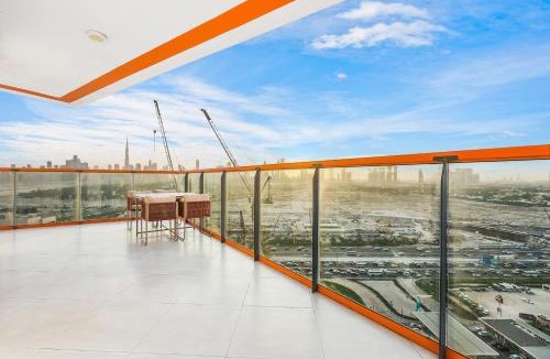 Jadaf Apartment | Luxury 3BR with Balcony - Minutes to Burj Khalifa & Dubai Mall