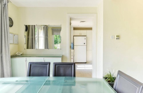 Springs 7 Villa | Luxury 4 Bed Villa | Private Pool | Lake View | Only 10 mins from Dubai Marina