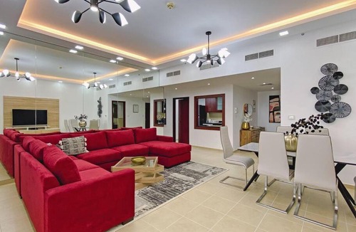 Jumeira 3 Apartment | Luxury Apartment 2 Mins Walk from Sea